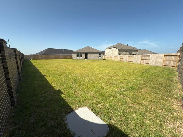 3093 Duskshine Drive, Brookshire, TX 77423