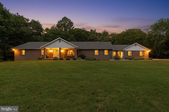 11600 FARM DR, La Plata, MD 20646