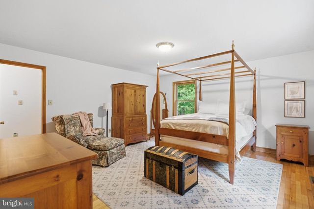 11600 FARM DR, La Plata, MD 20646