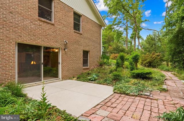 11600 FARM DR, La Plata, MD 20646