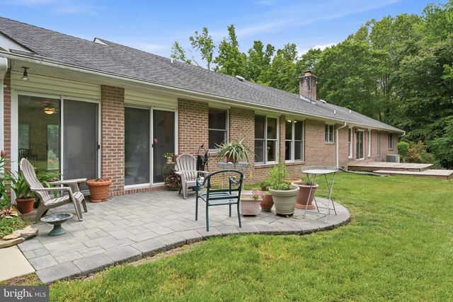 11600 FARM DR, La Plata, MD 20646