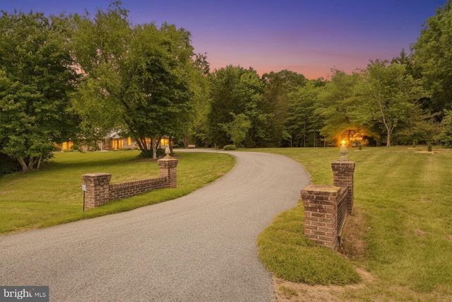 11600 FARM DR, La Plata, MD 20646