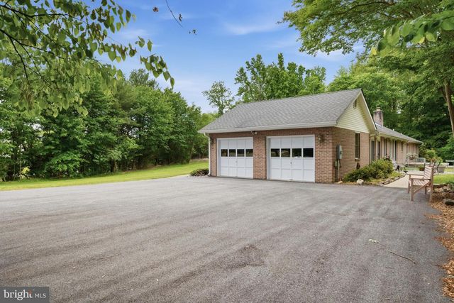 11600 FARM DR, La Plata, MD 20646