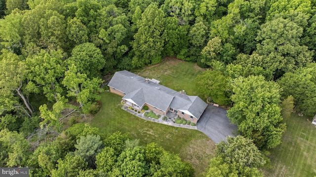 11600 FARM DR, La Plata, MD 20646