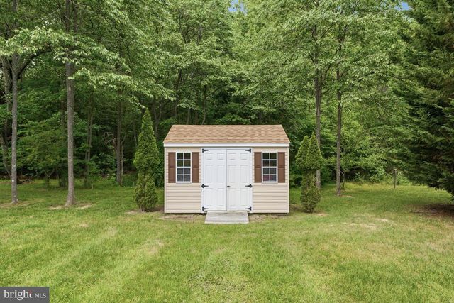 11600 FARM DR, La Plata, MD 20646