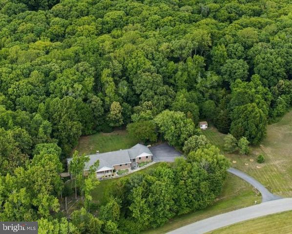 11600 FARM DR, La Plata, MD 20646
