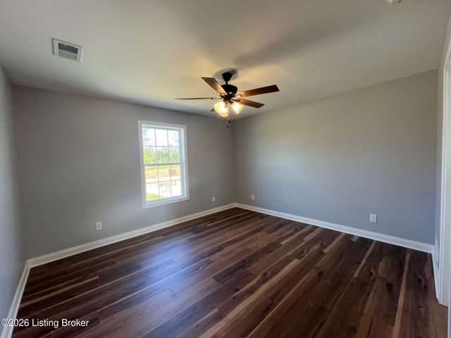 145 Durango Dr, Coxs Creek, KY 40013
