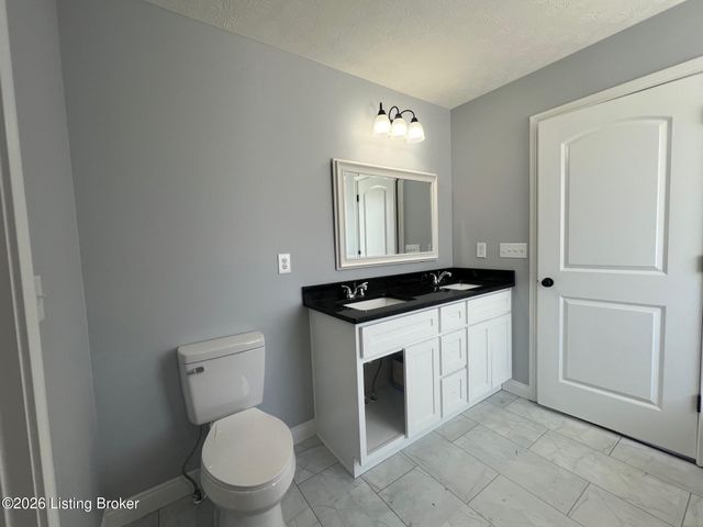 145 Durango Dr, Coxs Creek, KY 40013