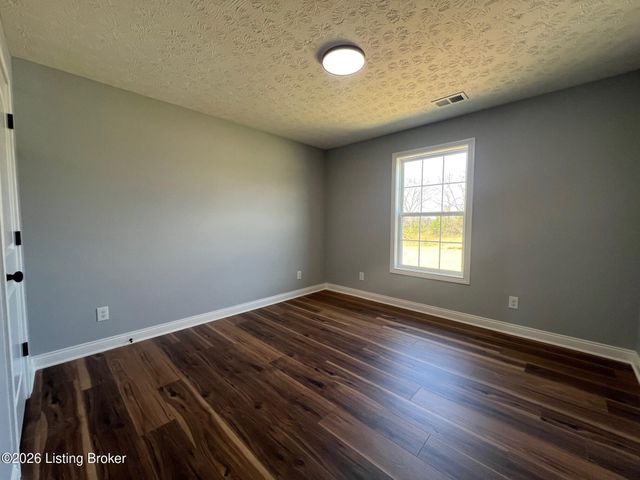 145 Durango Dr, Coxs Creek, KY 40013