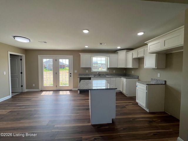 145 Durango Dr, Coxs Creek, KY 40013