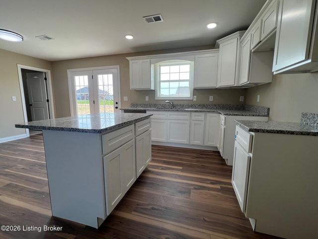 145 Durango Dr, Coxs Creek, KY 40013