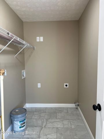 145 Durango Dr, Coxs Creek, KY 40013