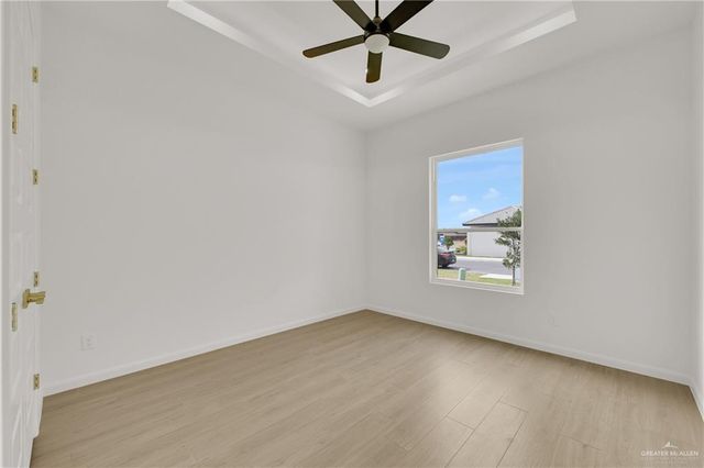 4716 S Waterford Avenue, Edinburg, TX 78539