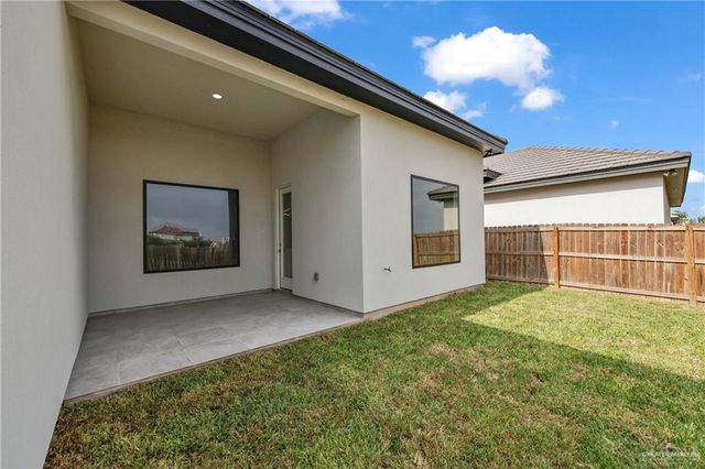 4716 S Waterford Avenue, Edinburg, TX 78539