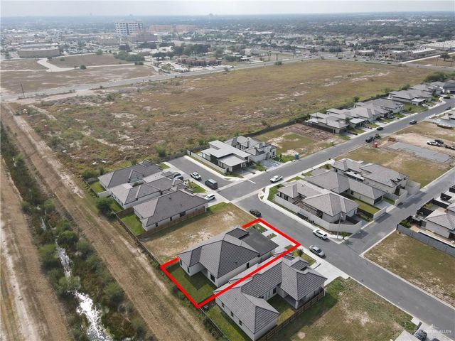 4716 S Waterford Avenue, Edinburg, TX 78539