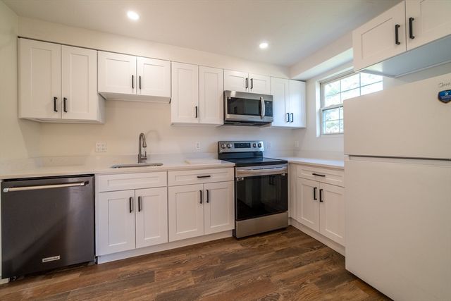 180 Main St 2110, Bridgewater, MA 02324