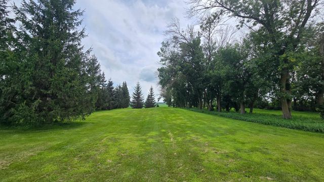 84237 State Highway 251, Hollandale, MN 56045