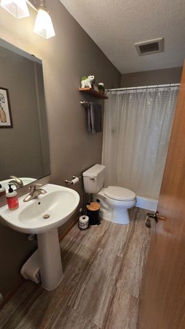 84237 State Highway 251, Hollandale, MN 56045