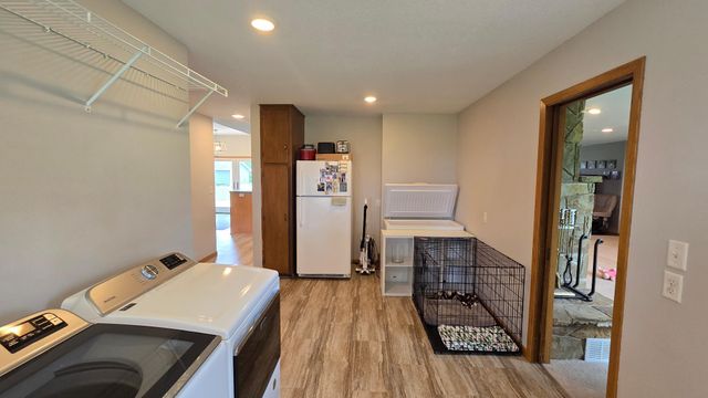 84237 State Highway 251, Hollandale, MN 56045