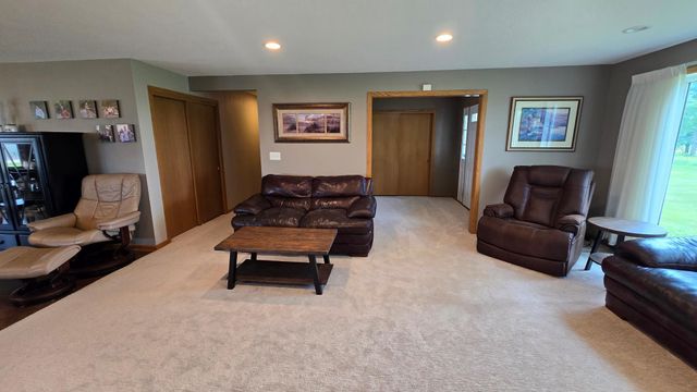 84237 State Highway 251, Hollandale, MN 56045