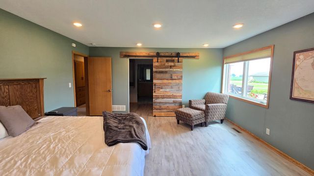 84237 State Highway 251, Hollandale, MN 56045