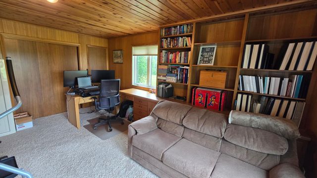 84237 State Highway 251, Hollandale, MN 56045