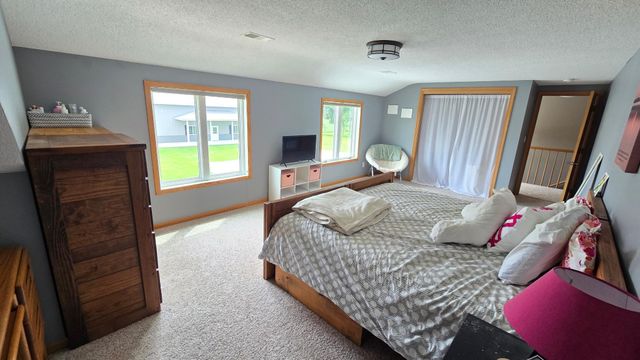 84237 State Highway 251, Hollandale, MN 56045