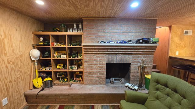 84237 State Highway 251, Hollandale, MN 56045