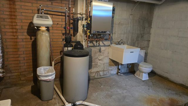 84237 State Highway 251, Hollandale, MN 56045