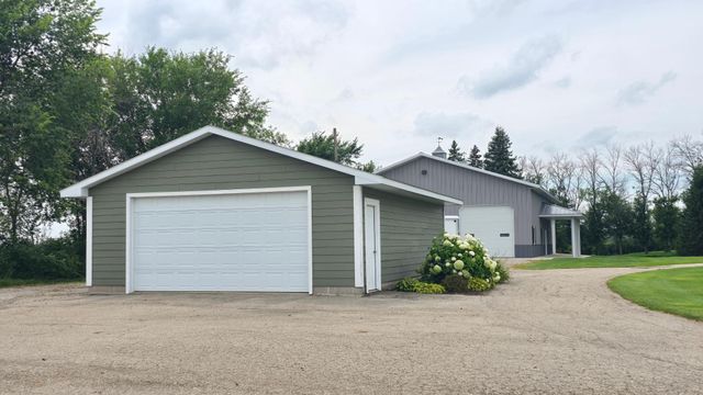 84237 State Highway 251, Hollandale, MN 56045