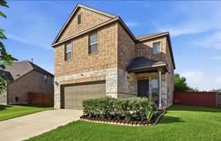 294 Thornless CIR, Buda, TX 78610