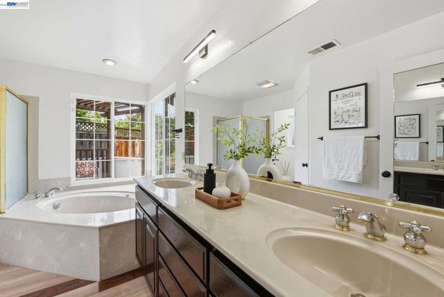 3971 Baldwin Ct, Fremont, CA 94536