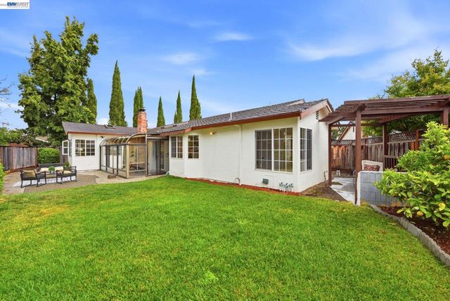 3971 Baldwin Ct, Fremont, CA 94536