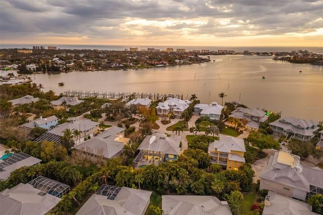 746 EAGLE POINT DRIVE, Venice, FL 34285