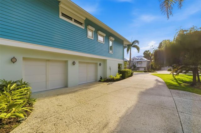 746 EAGLE POINT DRIVE, Venice, FL 34285