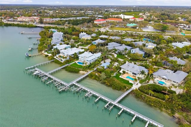 746 EAGLE POINT DRIVE, Venice, FL 34285
