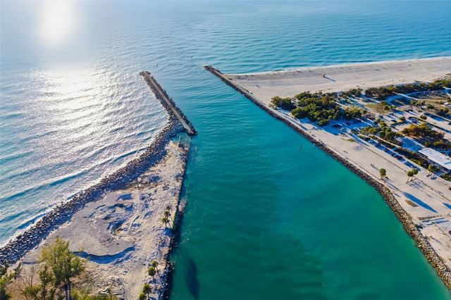 746 EAGLE POINT DRIVE, Venice, FL 34285