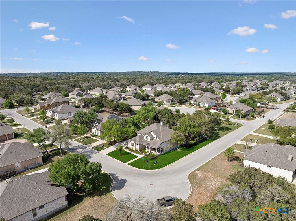 Image 3 of property listing at 2534 Lermann, New Braunfels, TX 78132
