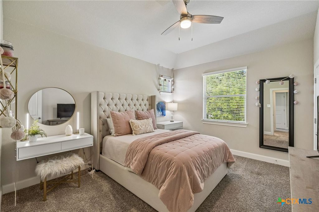 Image 32 of property listing at 2534 Lermann, New Braunfels, TX 78132
