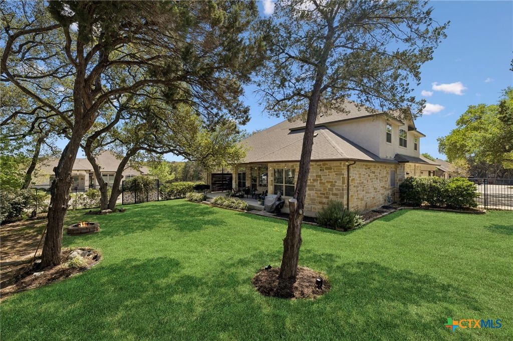Image 44 of property listing at 2534 Lermann, New Braunfels, TX 78132