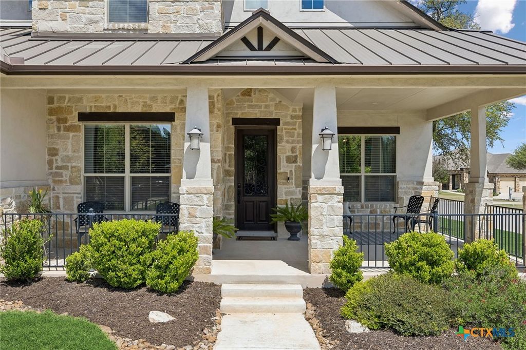 Image 6 of property listing at 2534 Lermann, New Braunfels, TX 78132