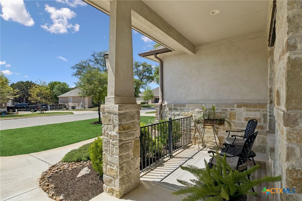 Image 8 of property listing at 2534 Lermann, New Braunfels, TX 78132