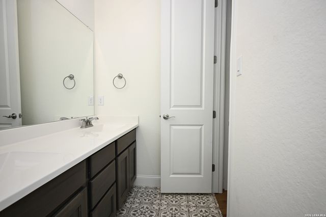 1438 OAKLAWN DR, New Braunfels, TX 78132