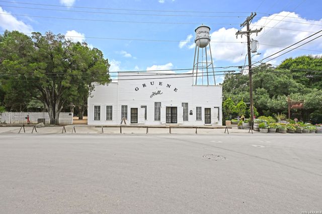 1438 OAKLAWN DR, New Braunfels, TX 78132