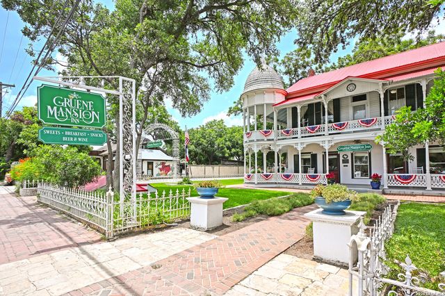 1438 OAKLAWN DR, New Braunfels, TX 78132