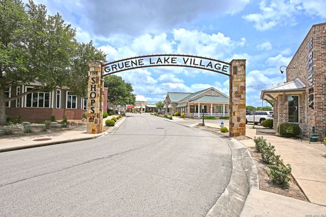1438 OAKLAWN DR, New Braunfels, TX 78132