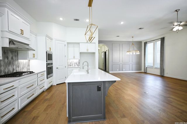 1438 OAKLAWN DR, New Braunfels, TX 78132