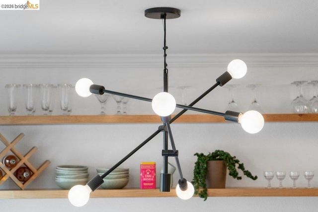 91 Emery Bay Dr, Emeryville, CA 94608