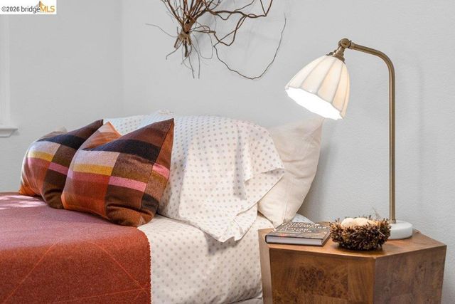 91 Emery Bay Dr, Emeryville, CA 94608