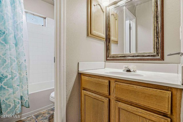 5979 VALLE DEL SOL Drive, El Paso, TX 79924